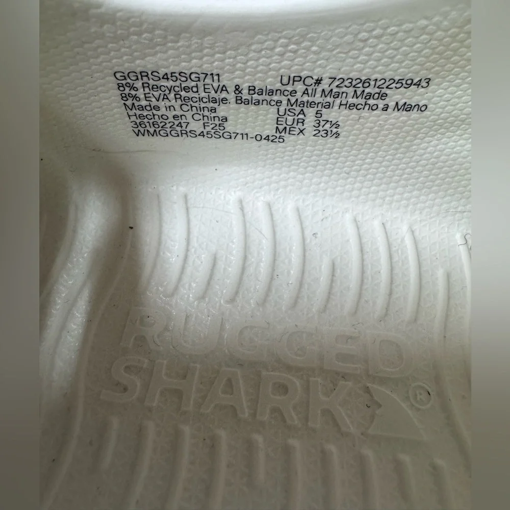 Rugged Shark Big Kids Size 5”Slip on Water Sneakers
